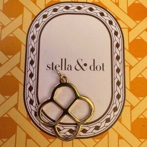Stella & Dot Clover X Charm, gold color
